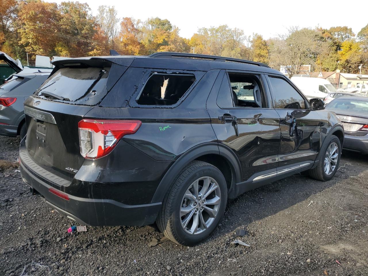 2023 Ford Explorer - Image 3