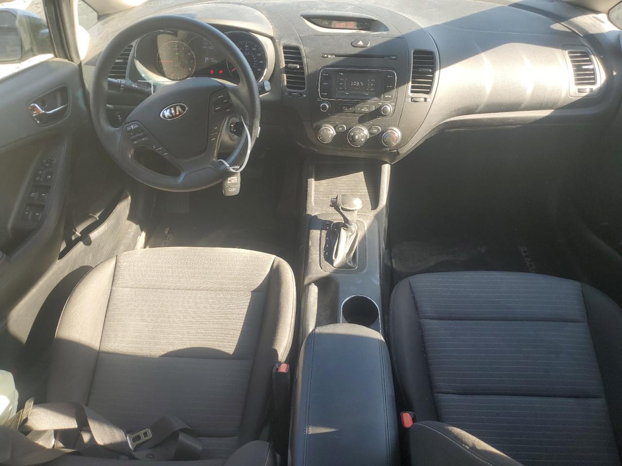 2016 Kia Forte - Image 8