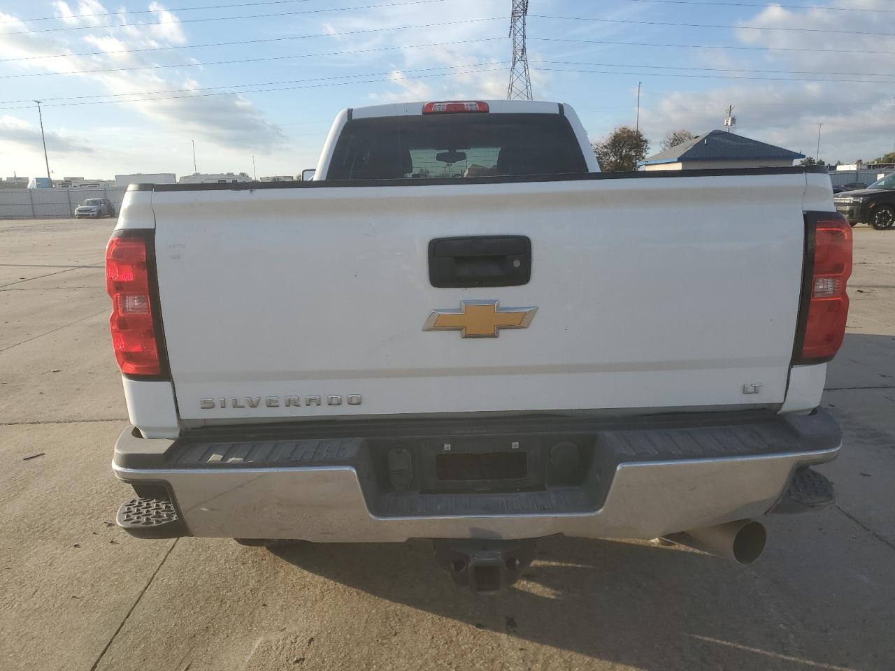 2017 Chevrolet Silverado - Image 6
