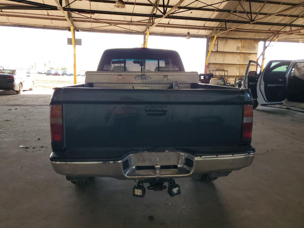 1998 Toyota Tacoma Xtracab Prerunner VIN: 4TASM92N5WZ141575 Lot: 76750864