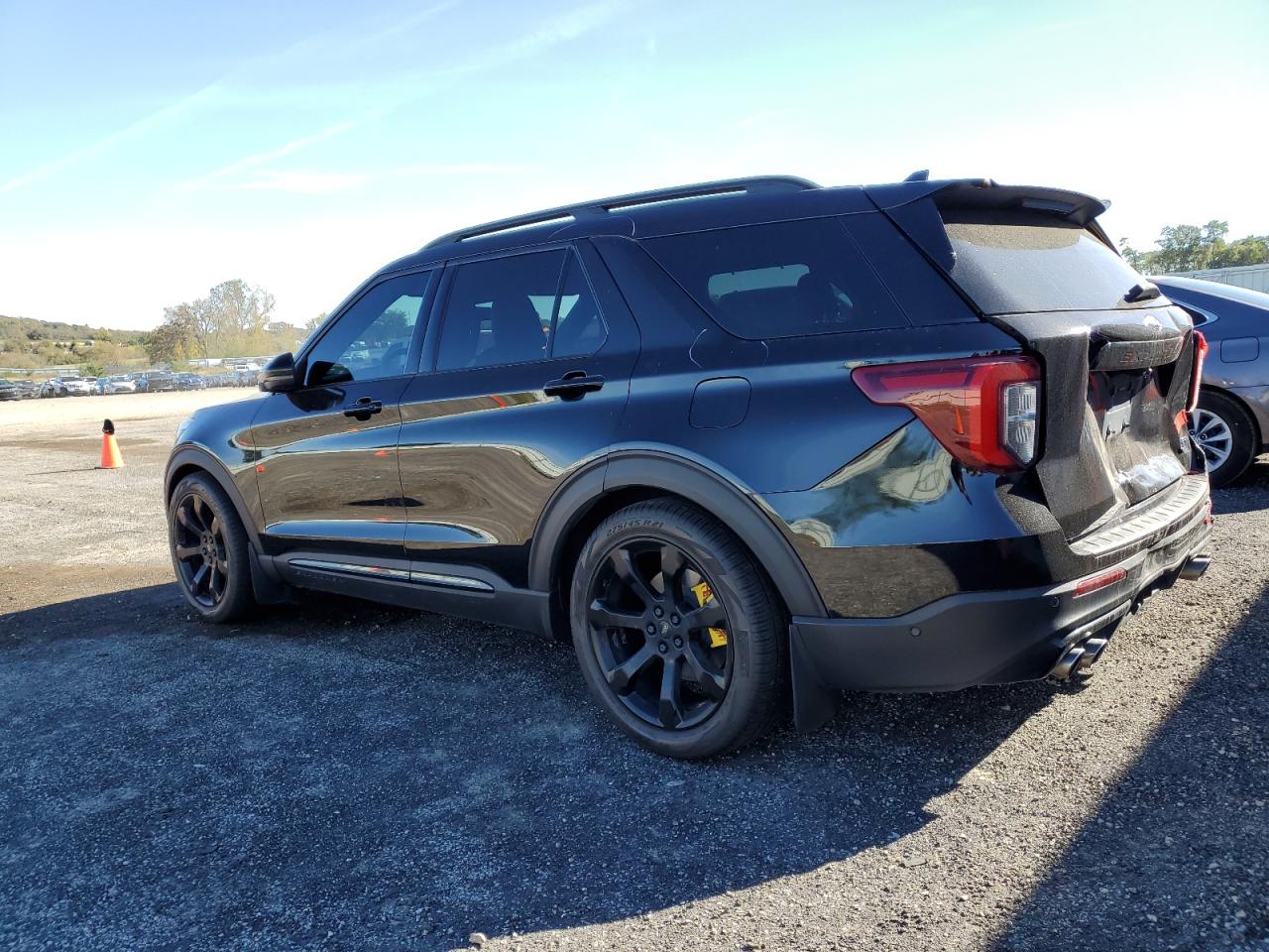 2020 Ford Explorer - Image 2
