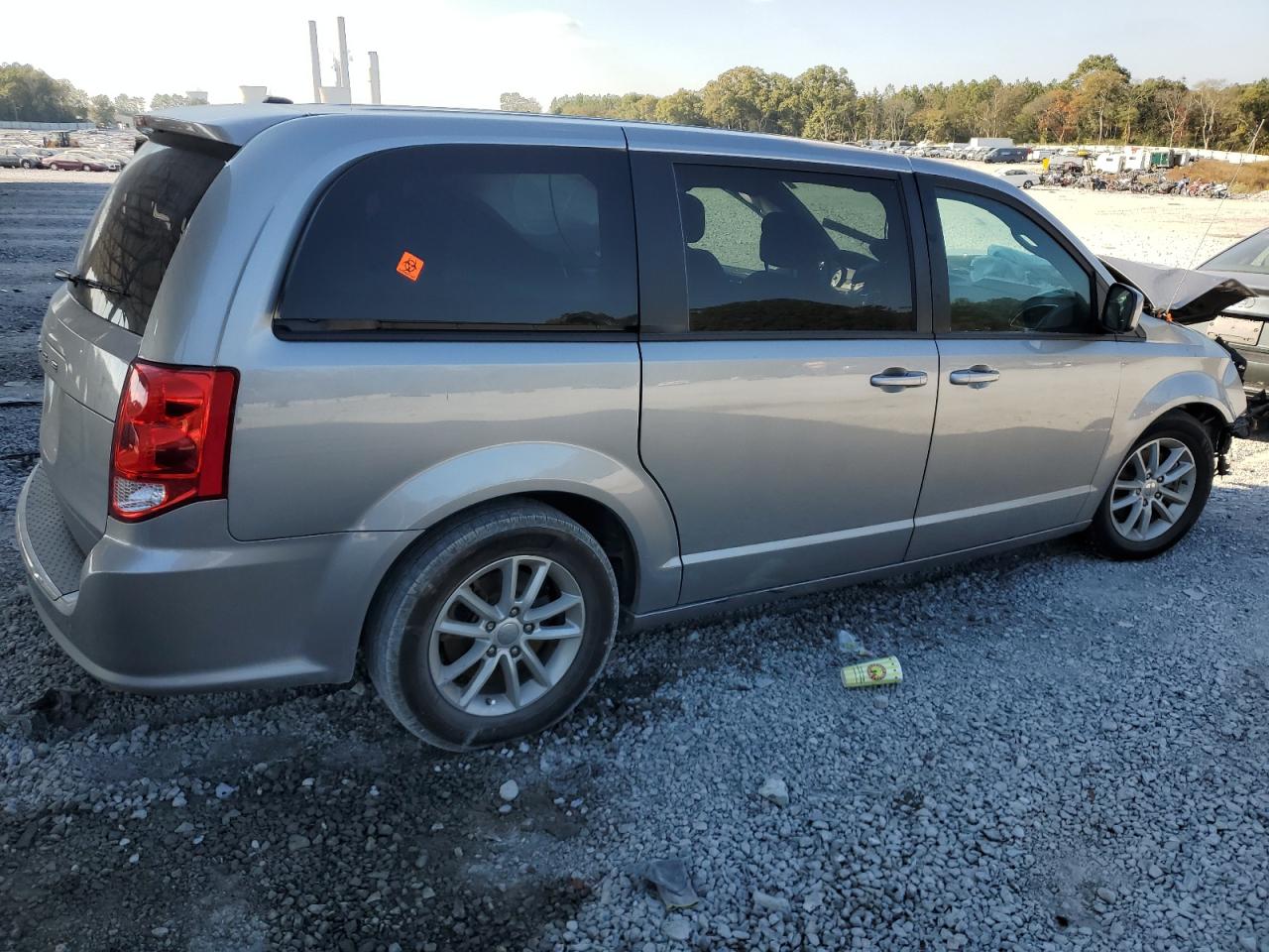 2020 Dodge Caravan - Image 3