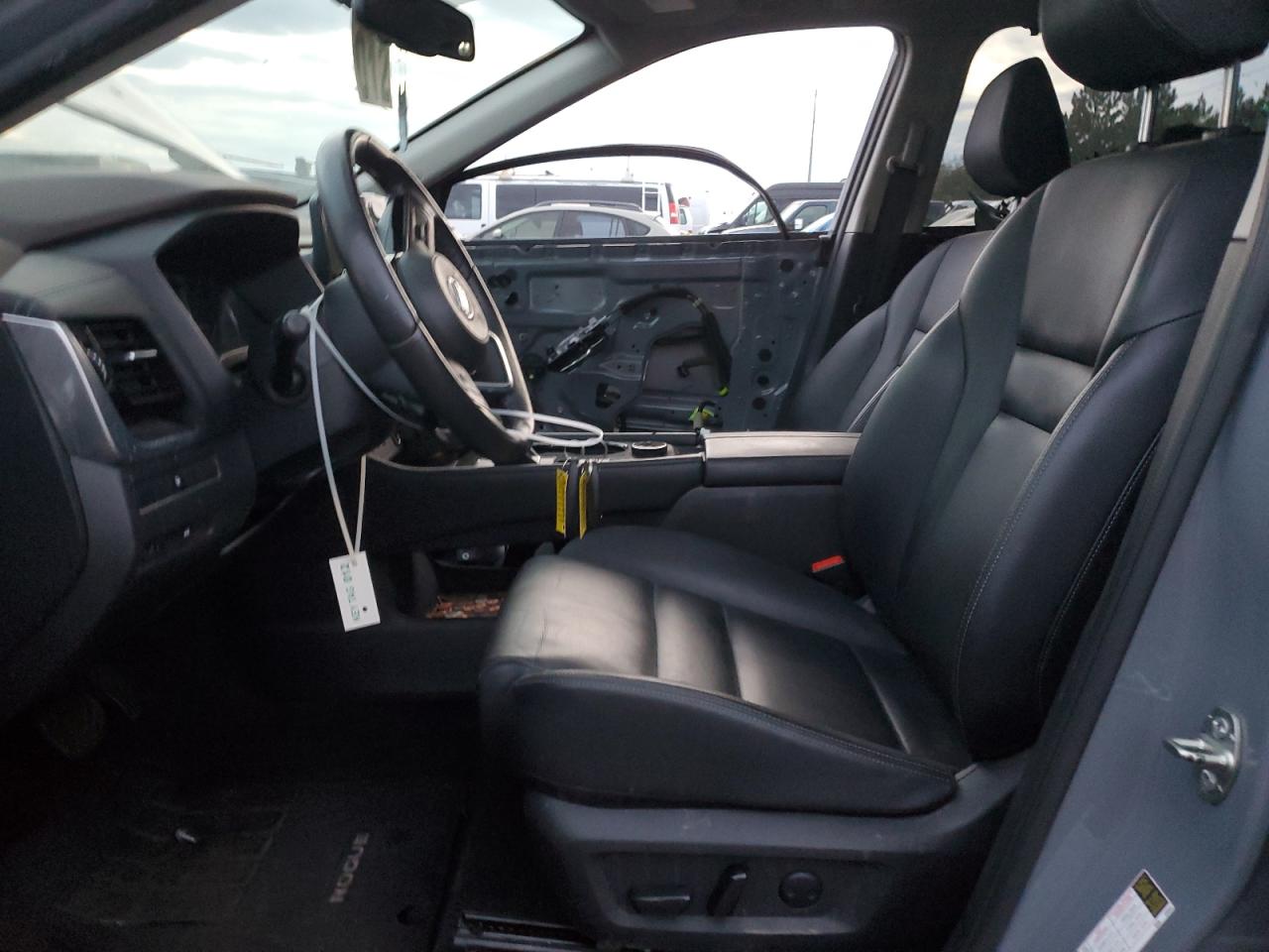 2021 Nissan Rogue - Image 7
