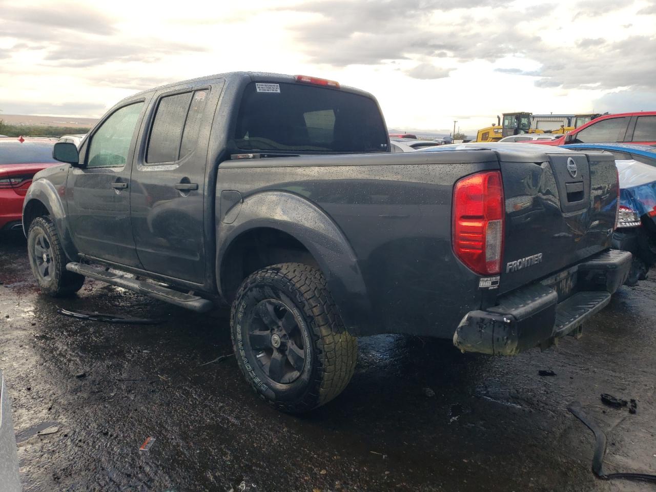 2012 Nissan Navara (Frontier) - Image 2