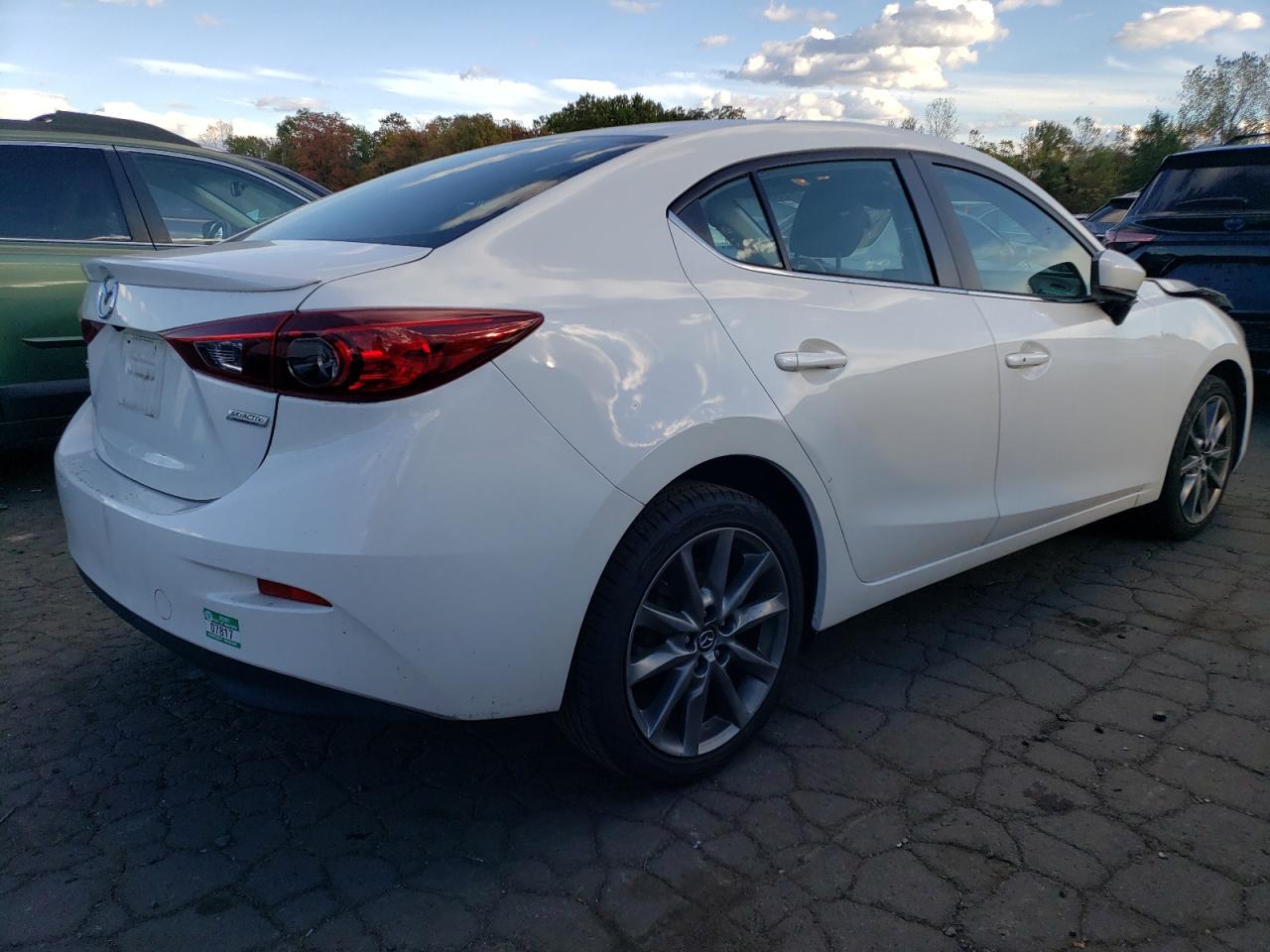 2018 Mazda 3 - Image 3