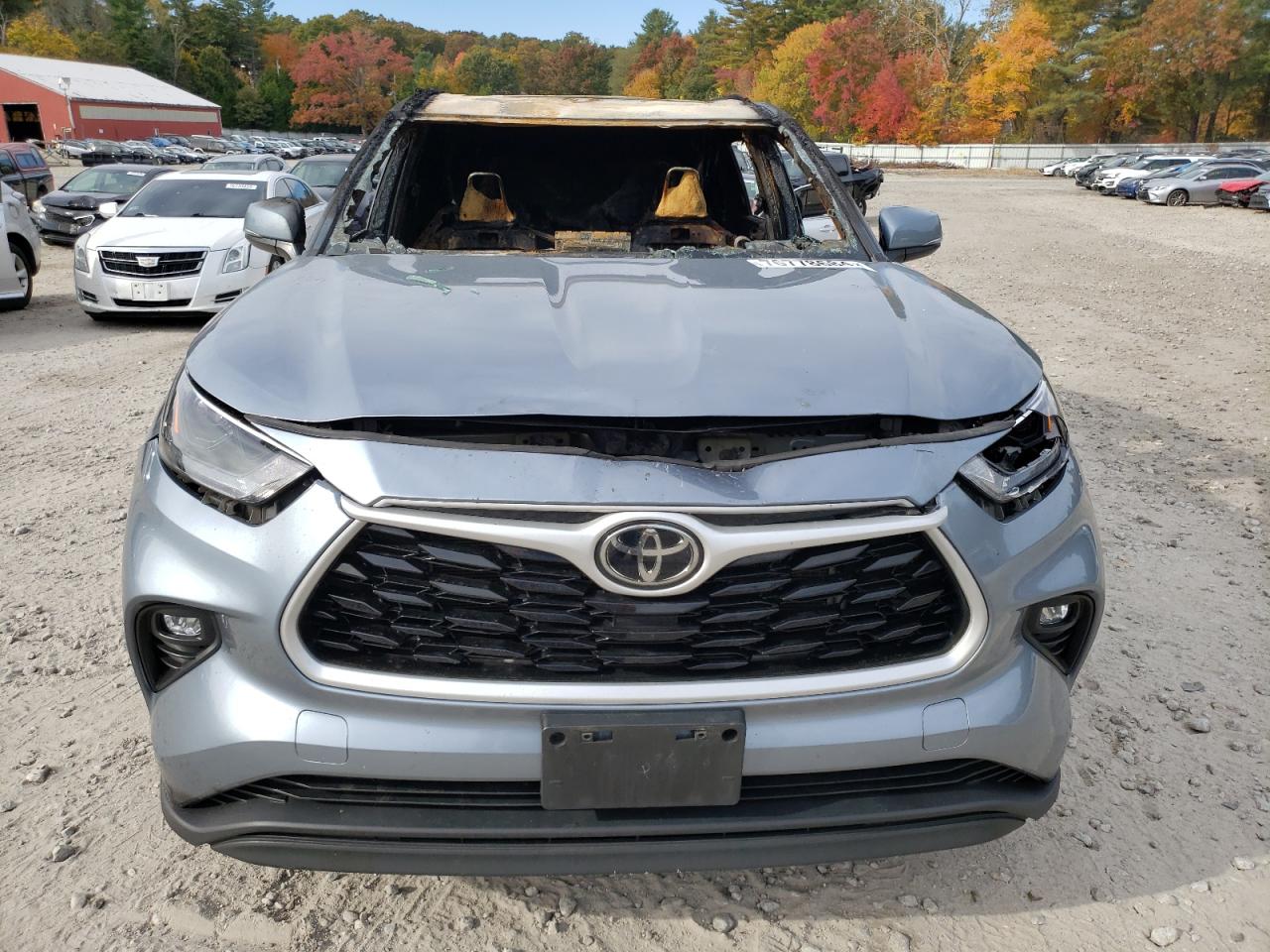 2022 Toyota Highlander - Image 5