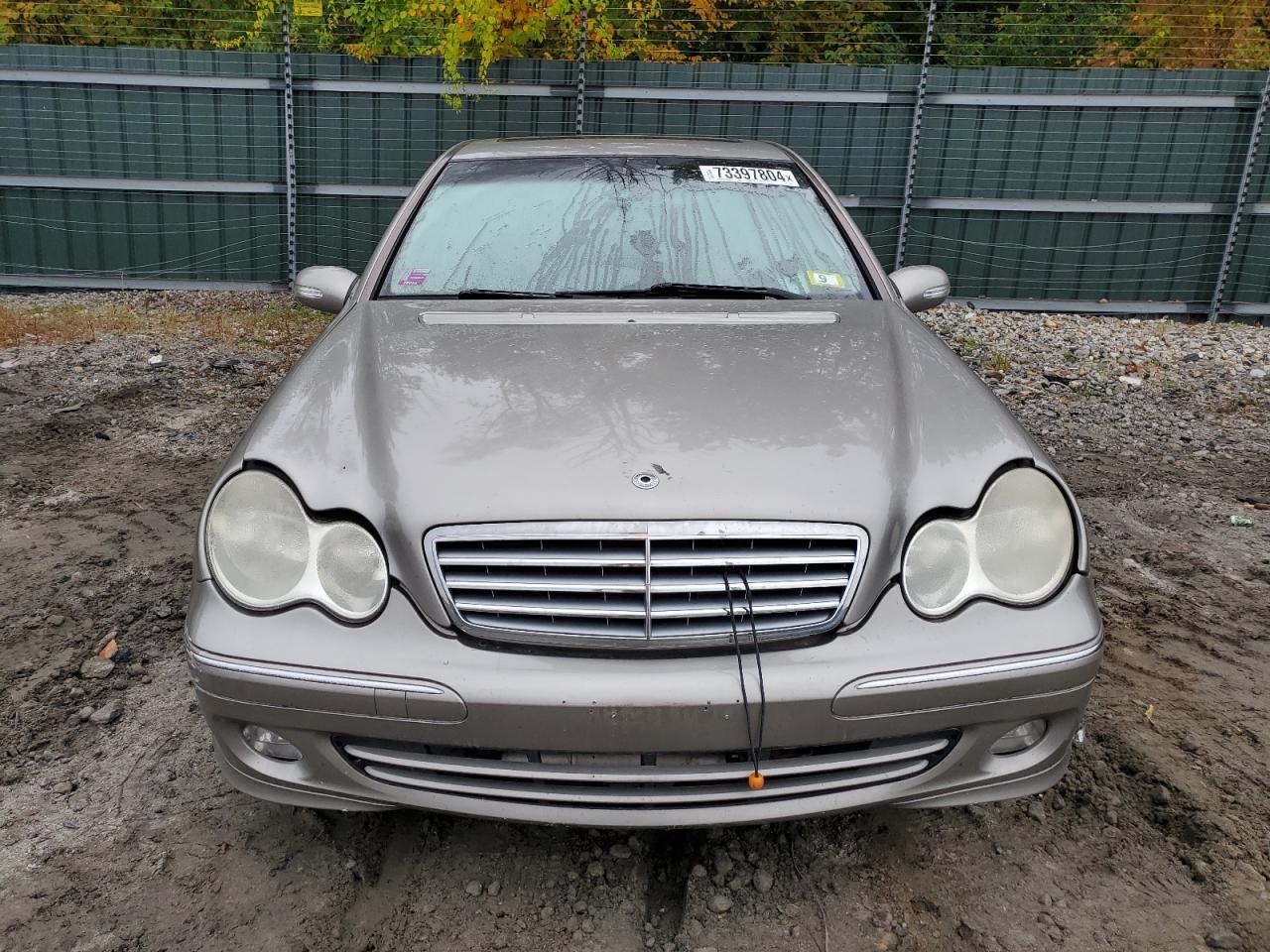 WDBRF81J65F612072 2005 Mercedes-Benz C 240 4Matic