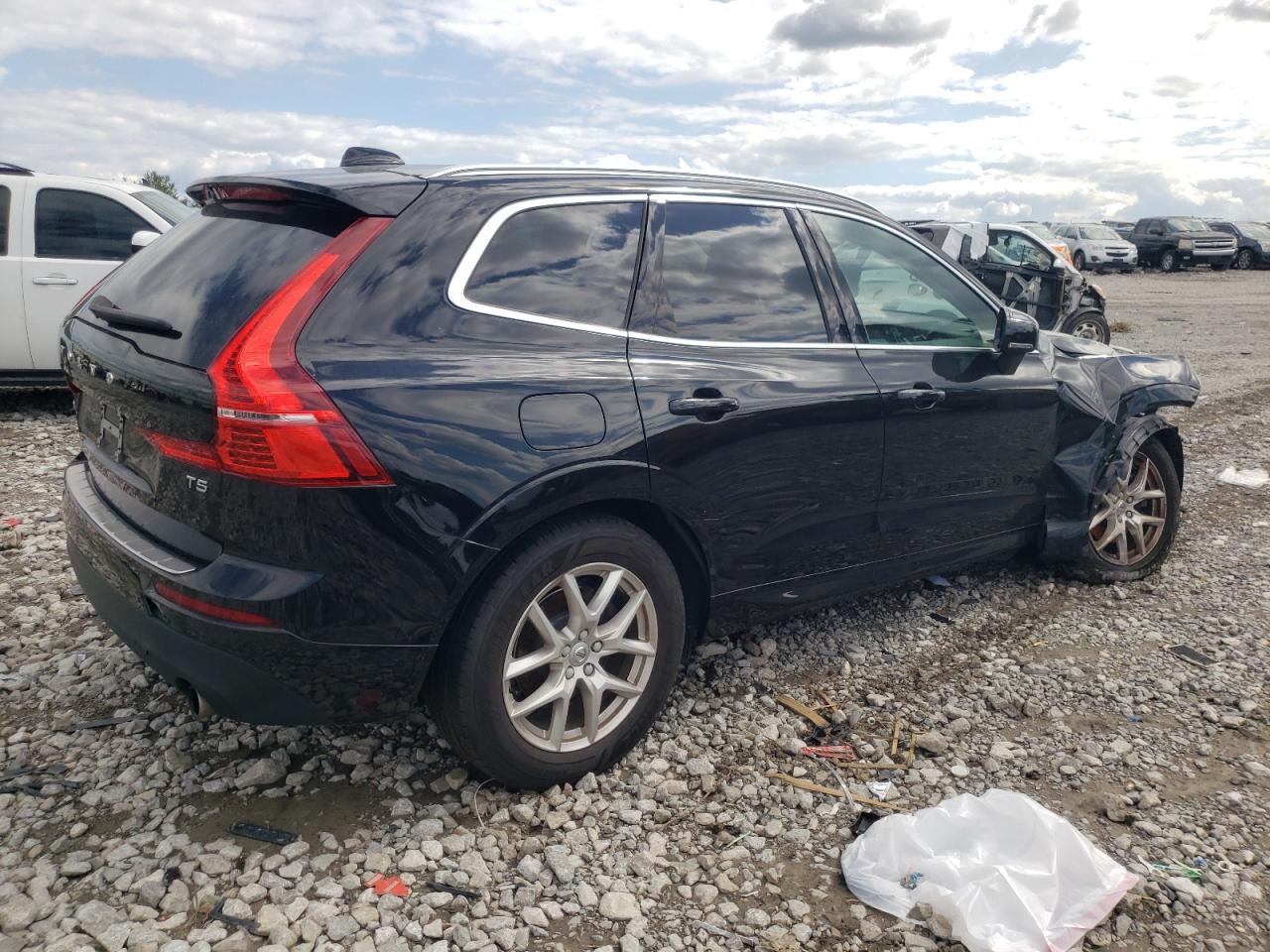 2019 Volvo XC60 - Image 3