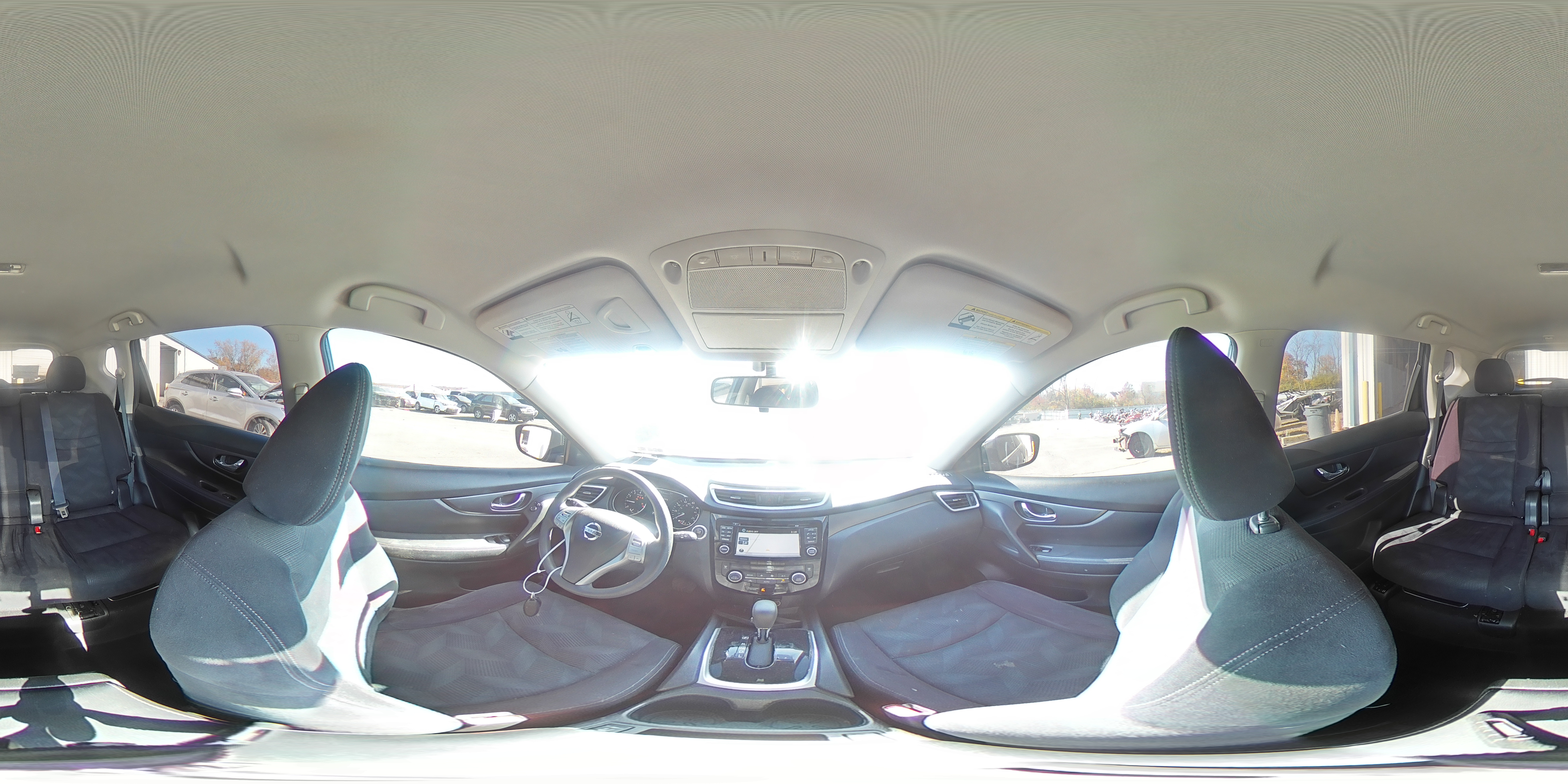 2016 Nissan Rogue - Image 16