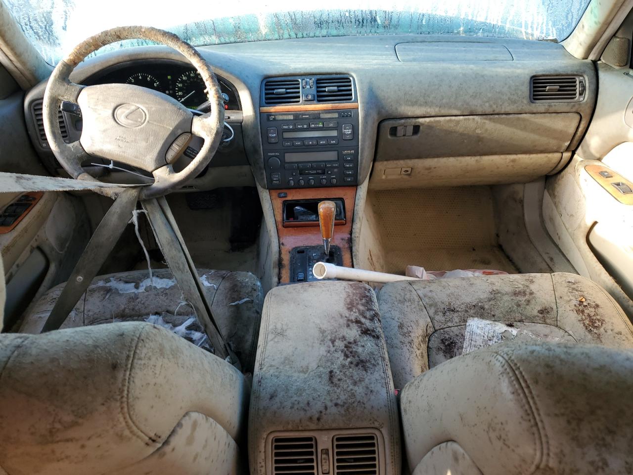 2000 Lexus LS - Image 8