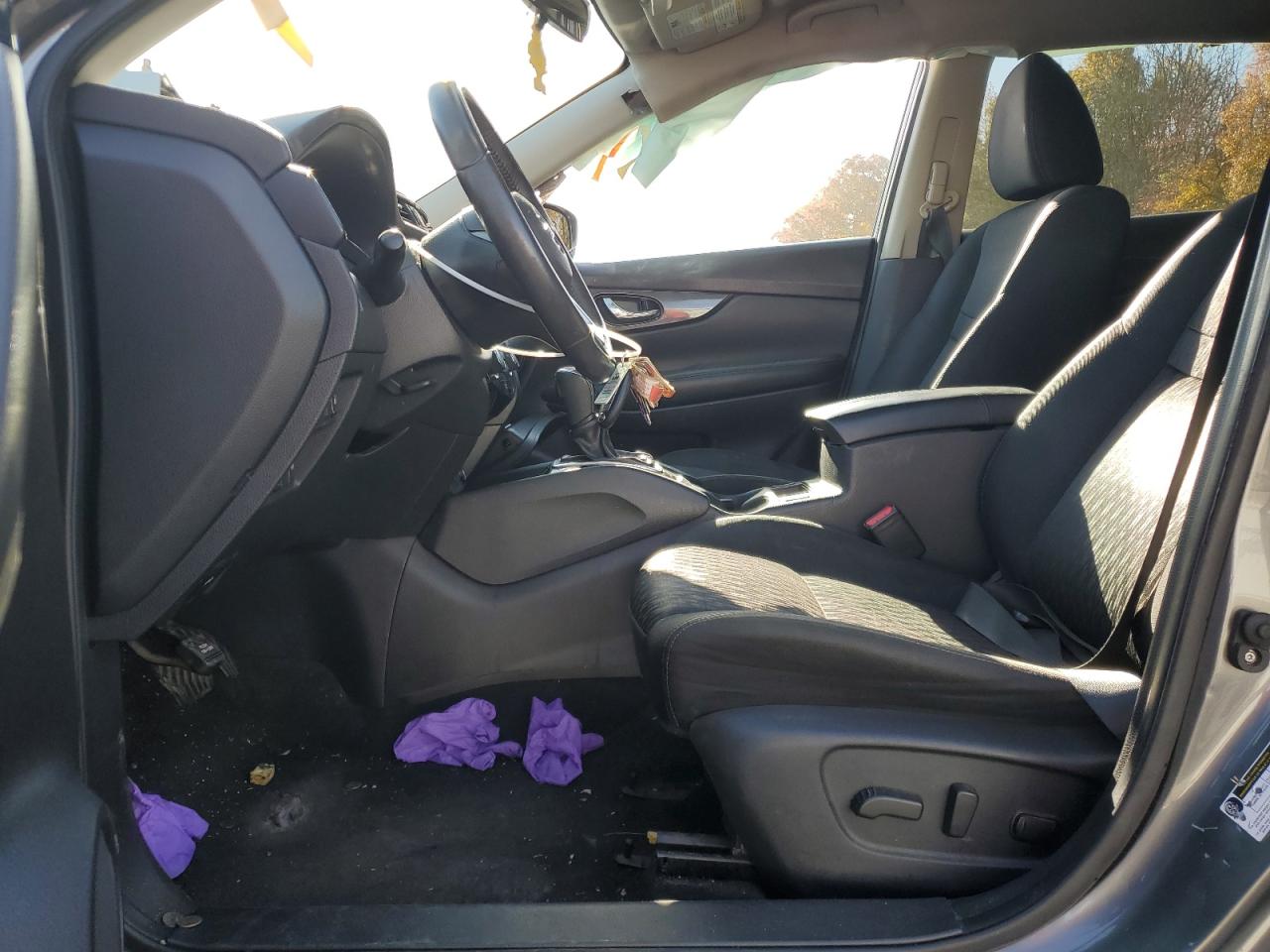 2018 Nissan Rogue - Image 7