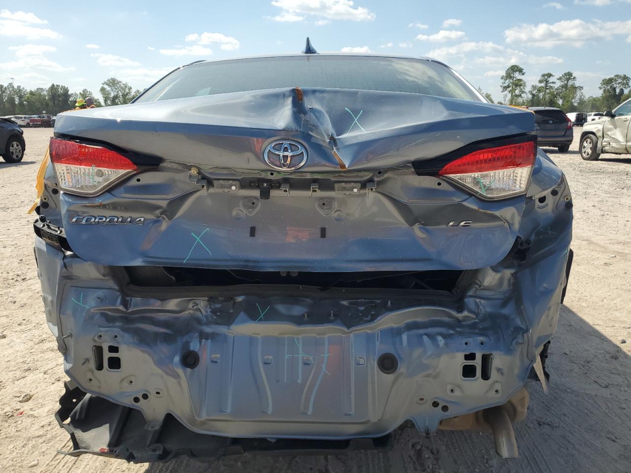 5YFEPMAE1MP204675 2021 Toyota Corolla Le