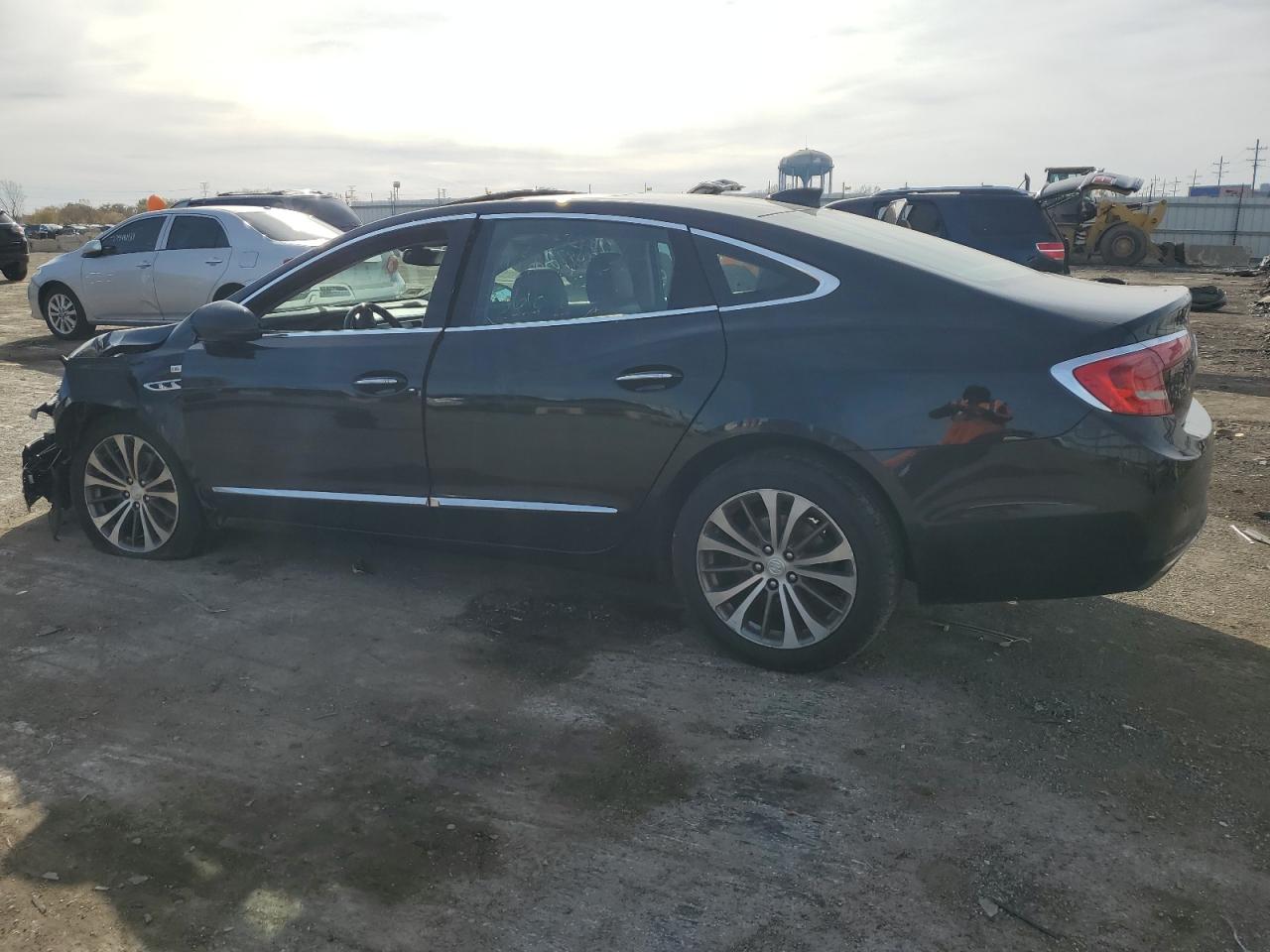 VIN 1G4ZR5SS8KU130964 2019 BUICK LACROSSE no.2