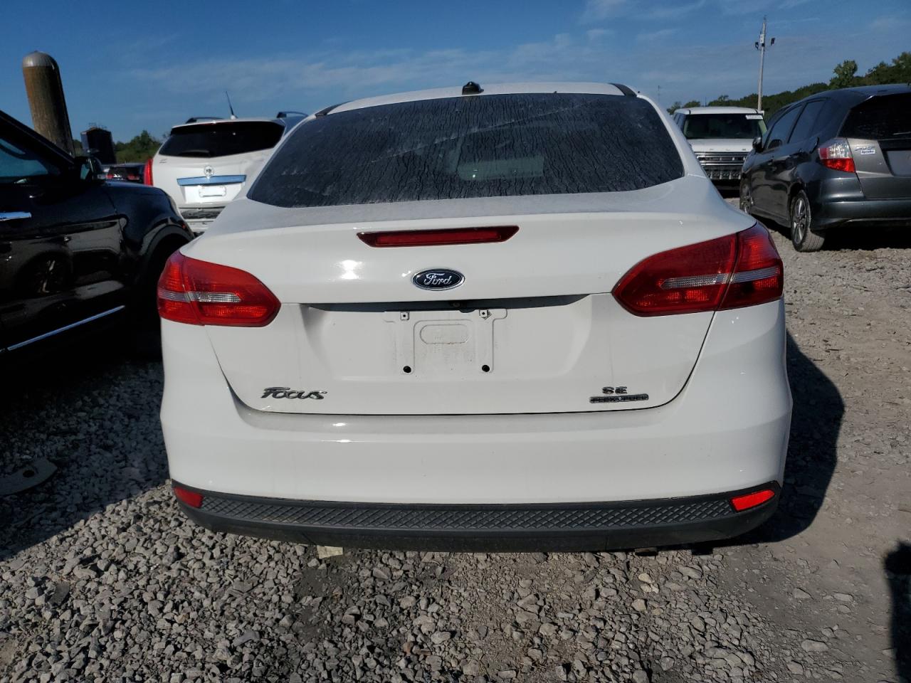 2016 Ford Focus Se VIN: 1FADP3F26GL304410 Lot: 74219754