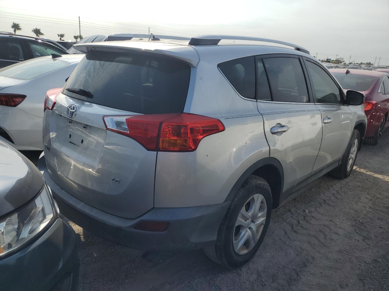 VIN 2T3ZFREV2DW031458 2013 TOYOTA RAV4 no.3