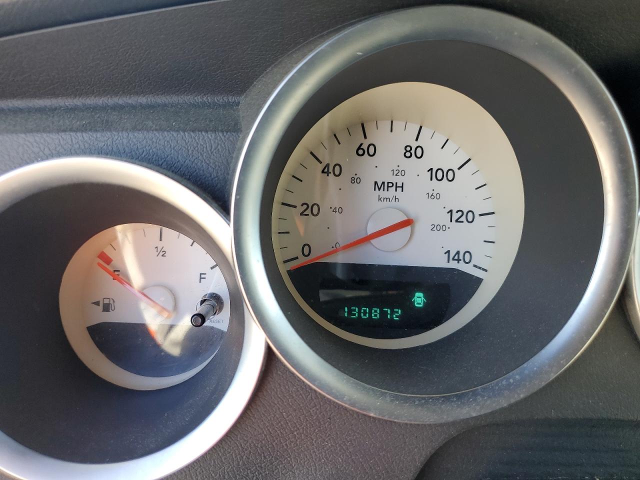 2006 Dodge Charger - Image 9
