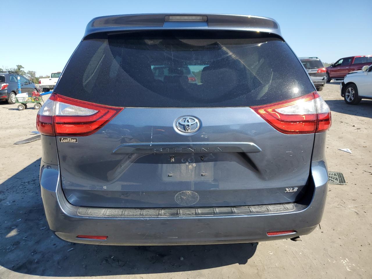 5TDYK3DC7FS531320 2015 Toyota Sienna Xle