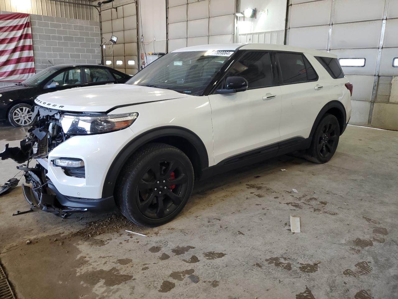 2022 Ford Explorer - Image 1