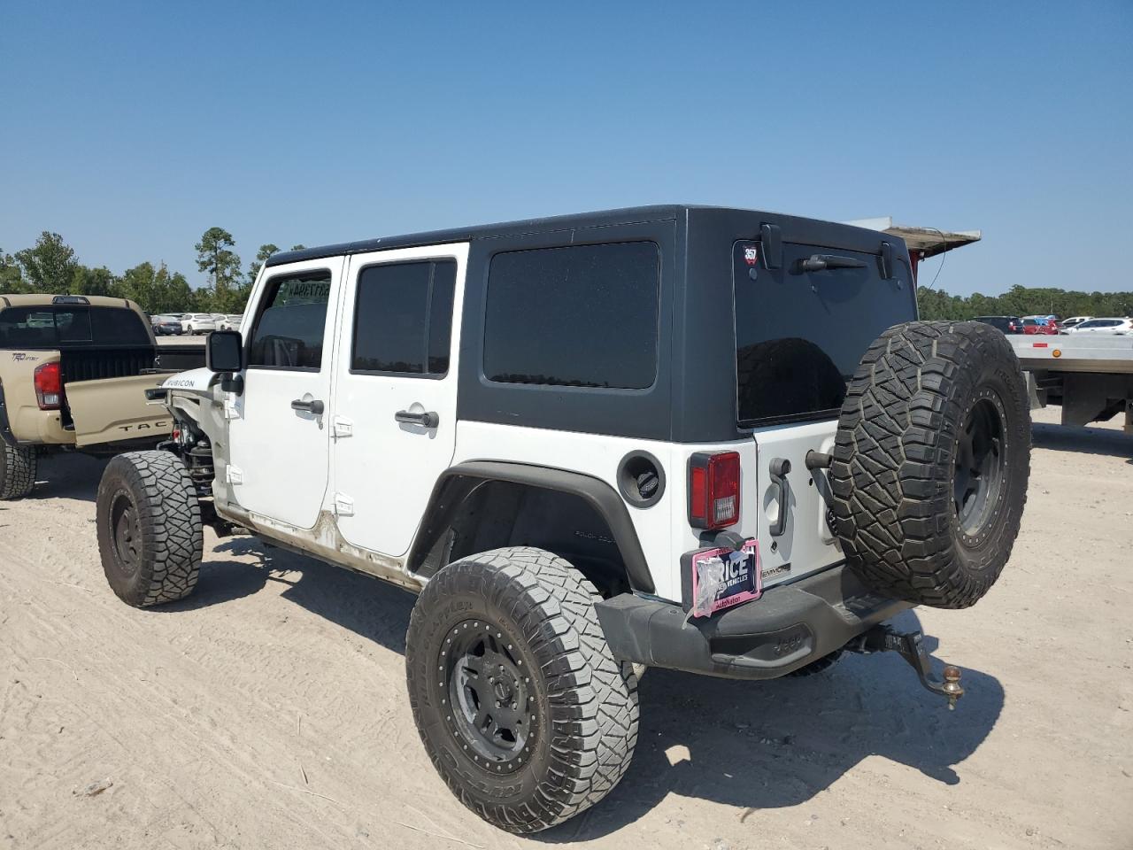 1C4BJWFG0FL508974 2015 Jeep Wrangler Unlimited Rubicon