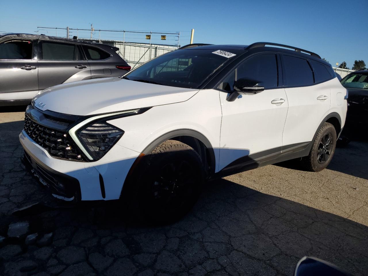 2023 Kia Sportage - Image 1