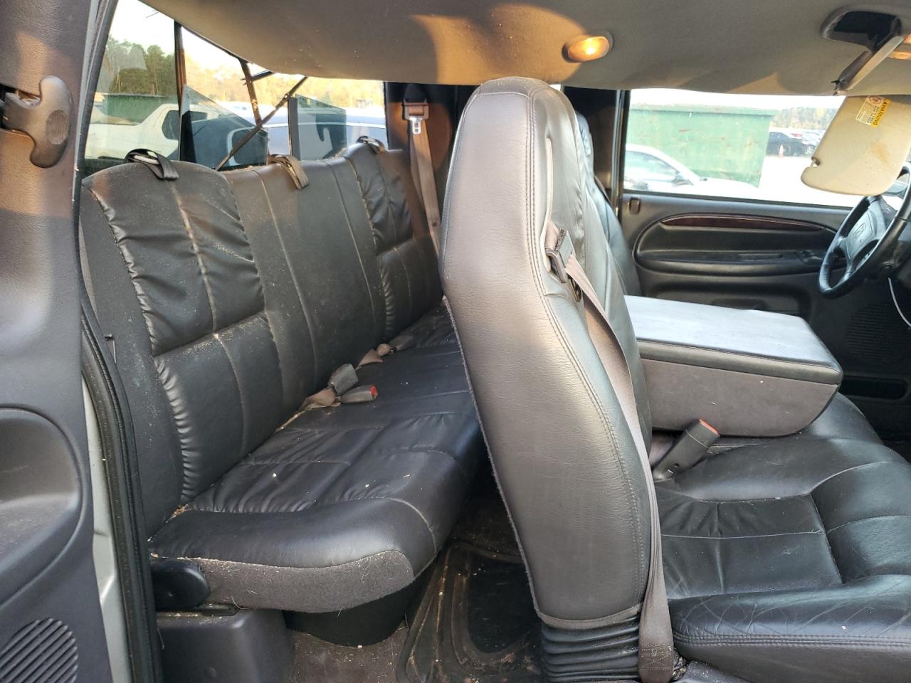 2002 Dodge RAM - Image 11