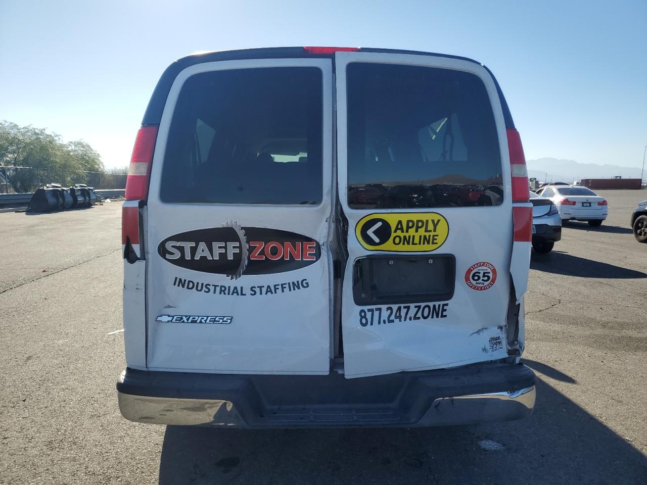 1GAZGPFG4J1227826 2018 Chevrolet Express G3500 Lt