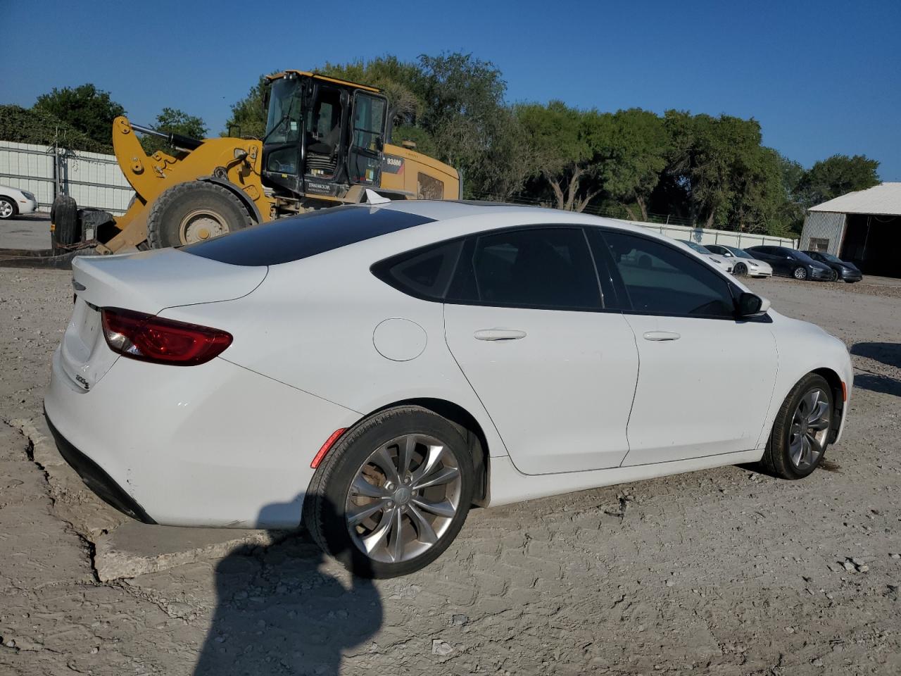 2015 Chrysler 200 - Image 3