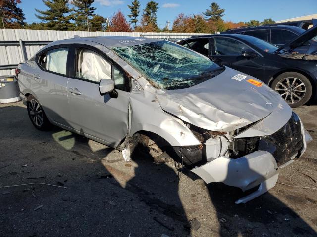 3N1CN8EV8NL865927 Nissan Versa SV 4