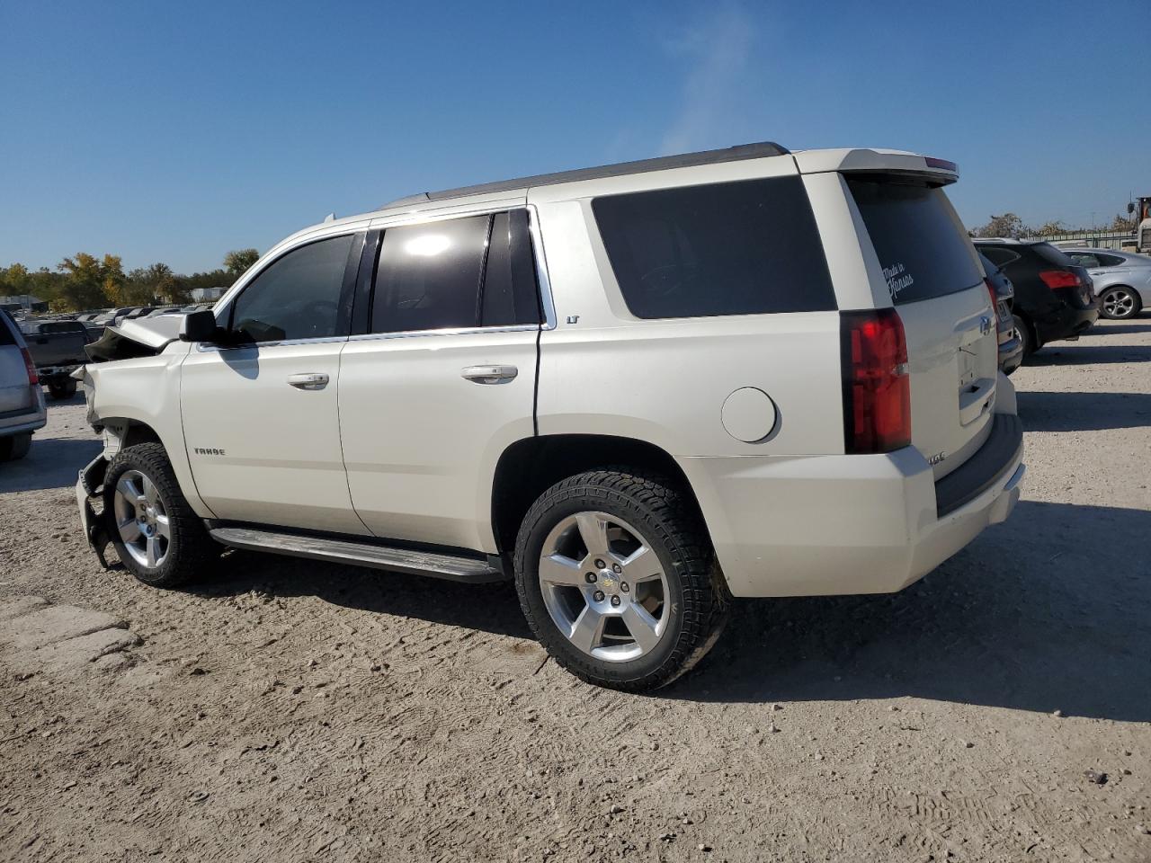 1GNSKBKC8FR737108 2015 CHEVROLET TAHOE - Image 2