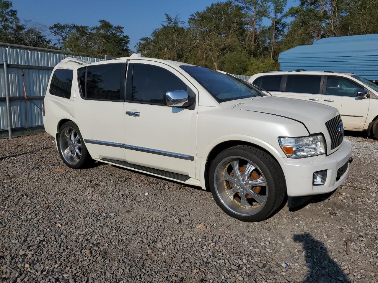 2006 Infiniti QX56 - Image 4