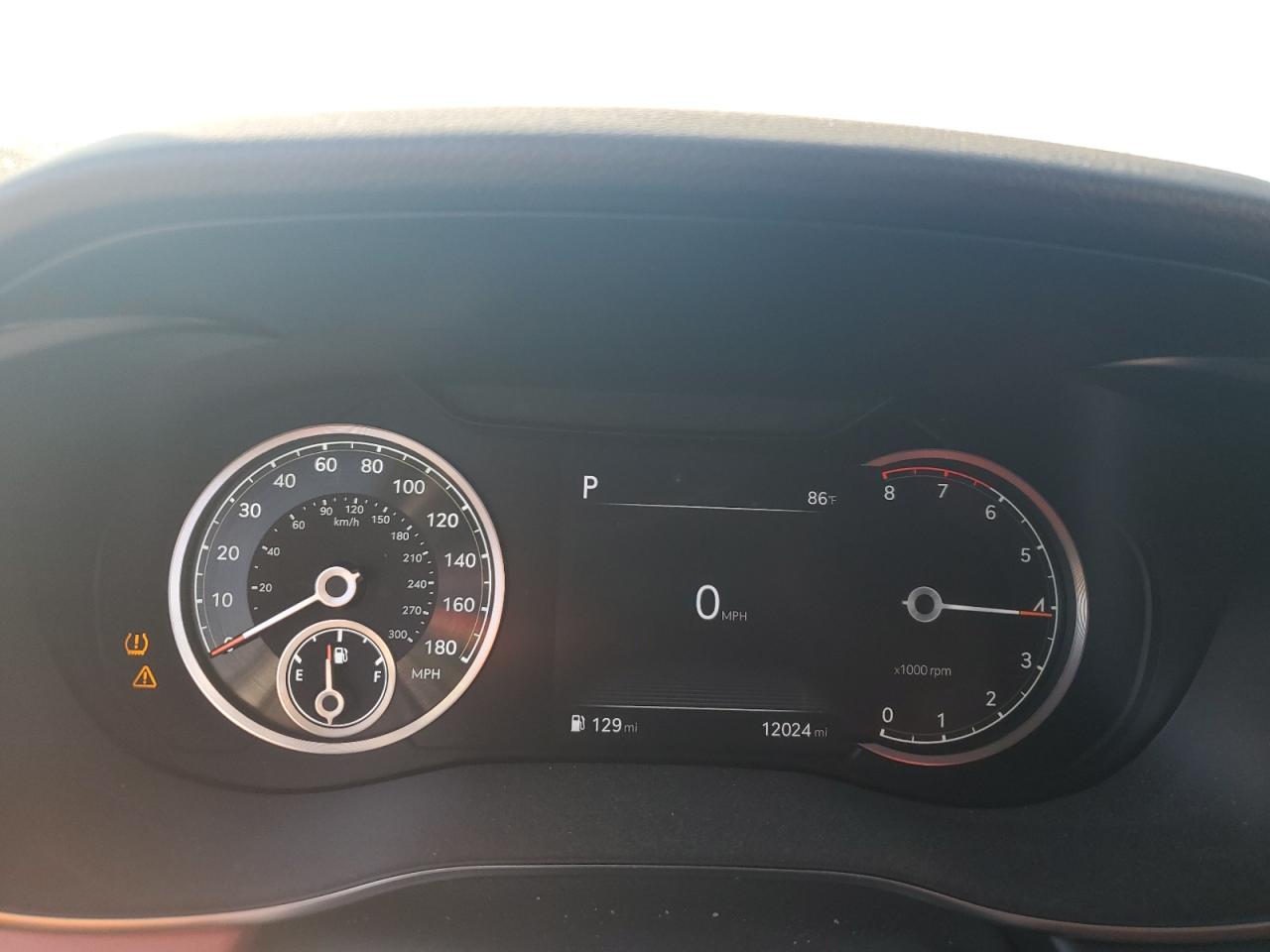 2023 Genesis G70 - Image 9