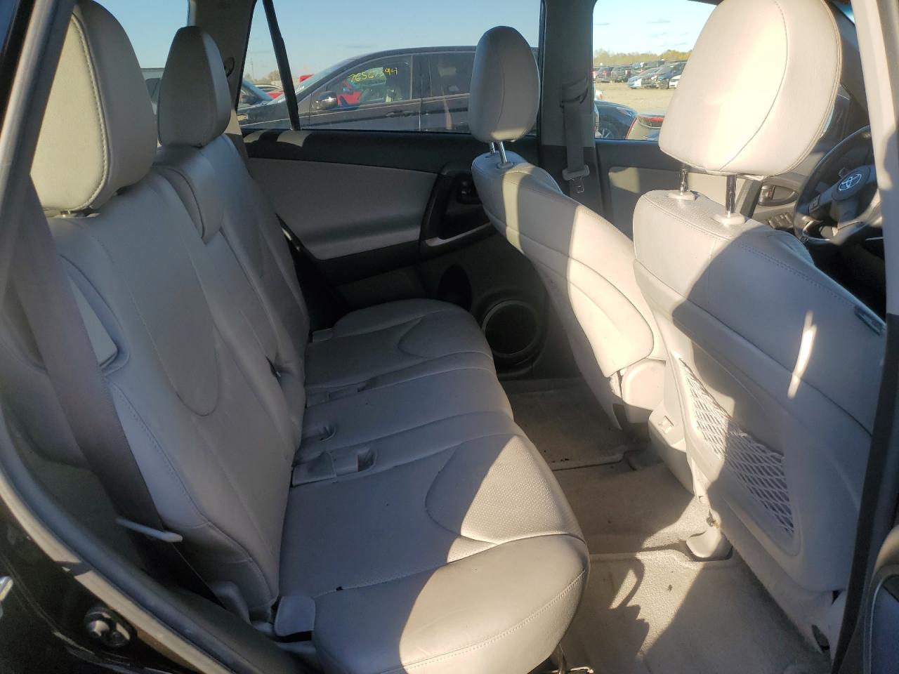 2012 Toyota RAV 4 - Image 10
