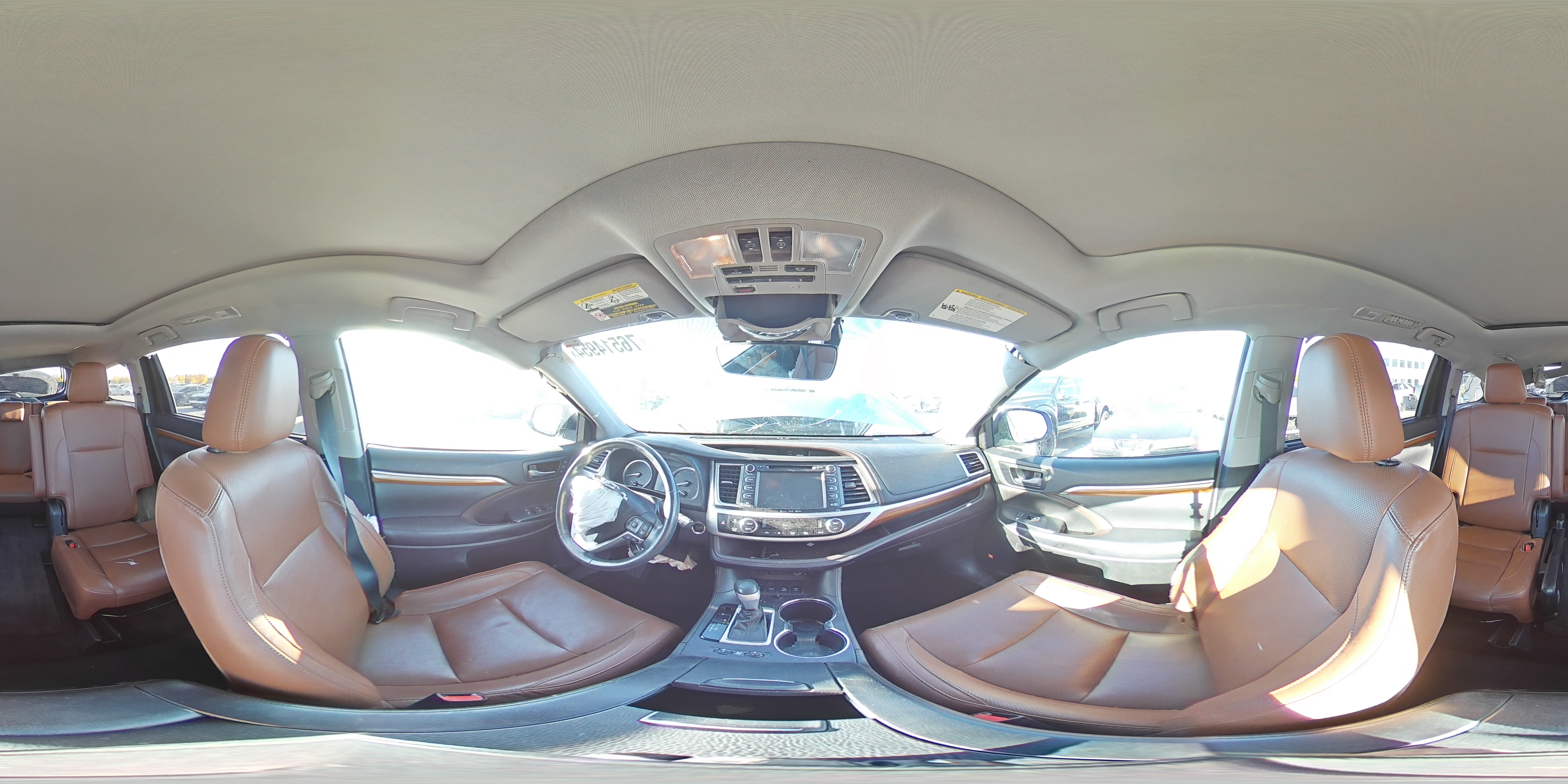 2018 Toyota Highlander - Image 16