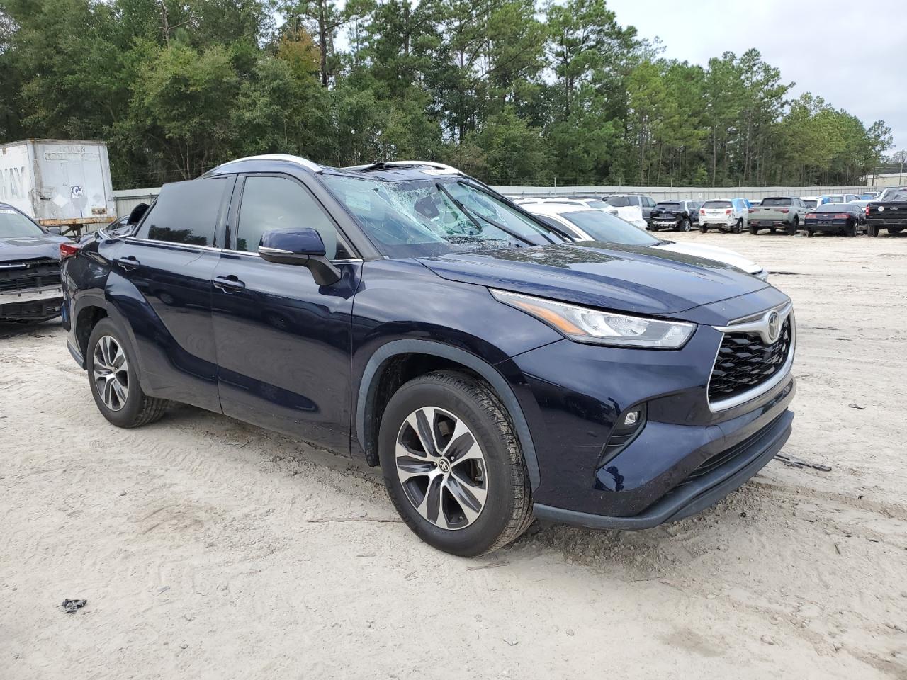 2020 Toyota Highlander - Image 4