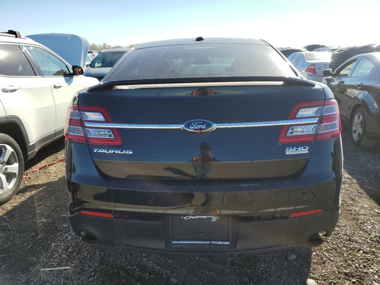 1FAHP2KT6DG157424 2013 Ford Taurus Sho