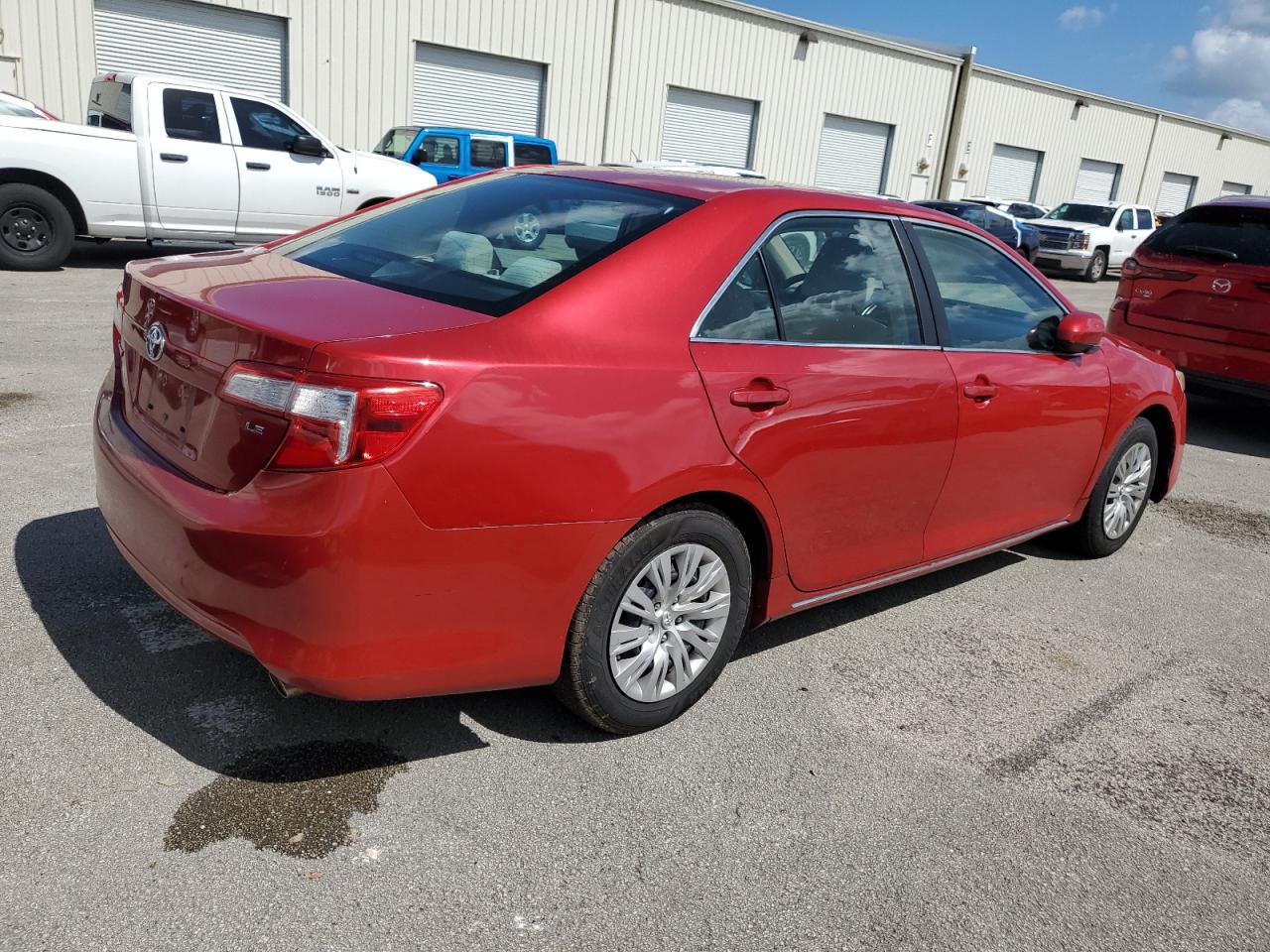 2014 Toyota Camry - Image 3