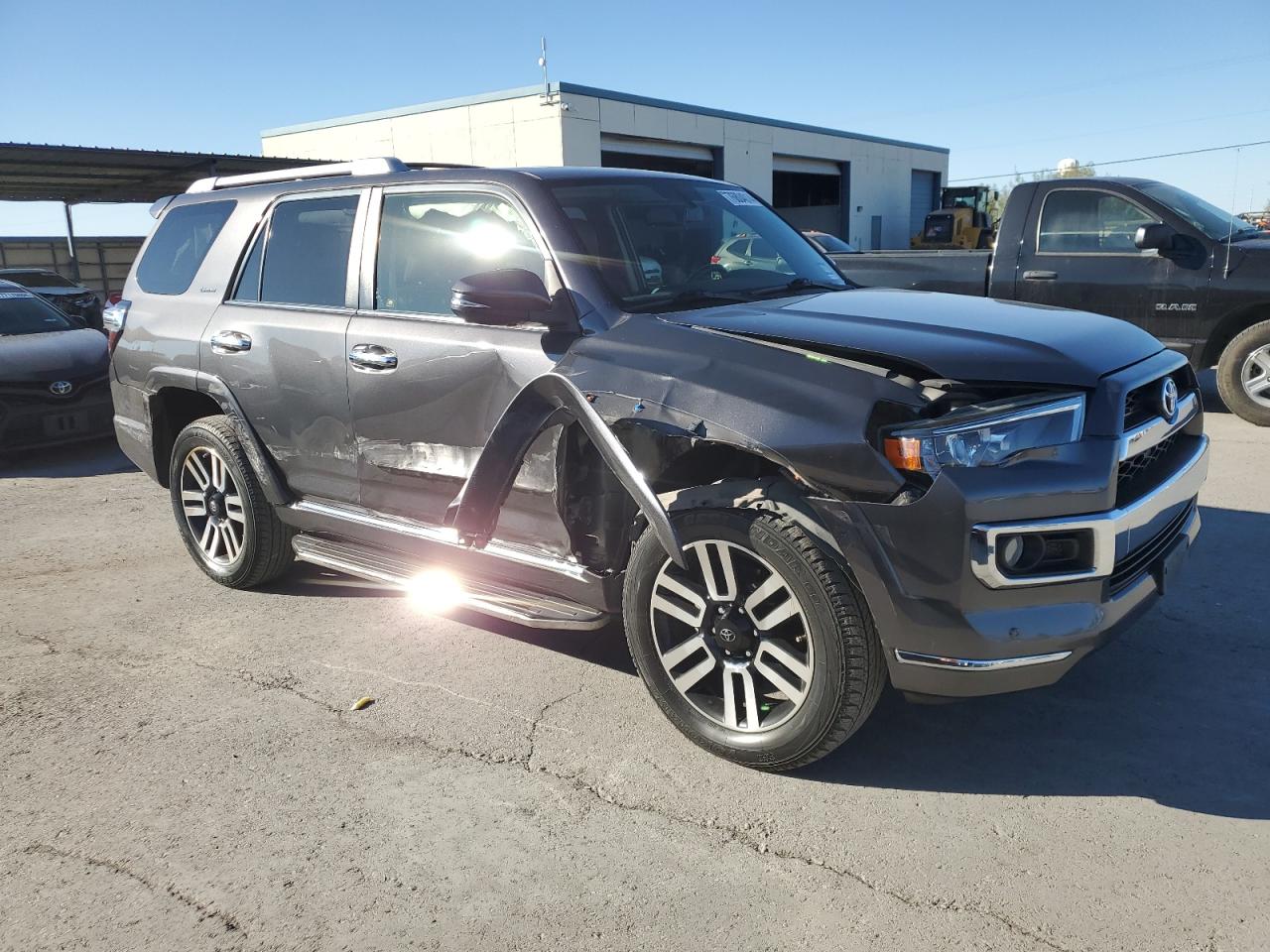 VIN JTEBU5JR5J5509136 2018 TOYOTA 4RUNNER no.4