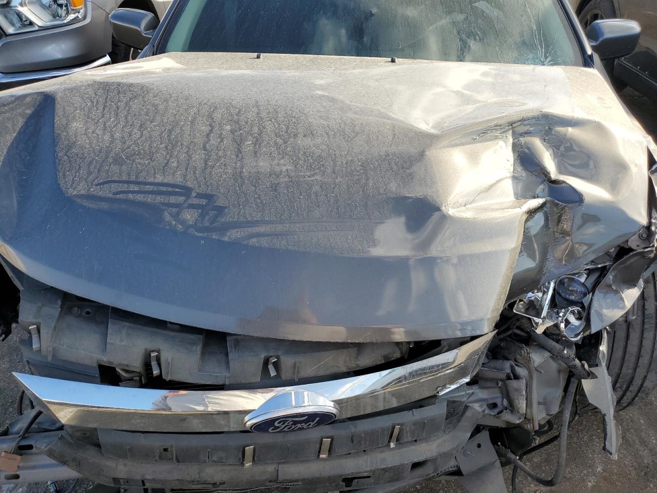 2012 Ford Fusion - Image 12
