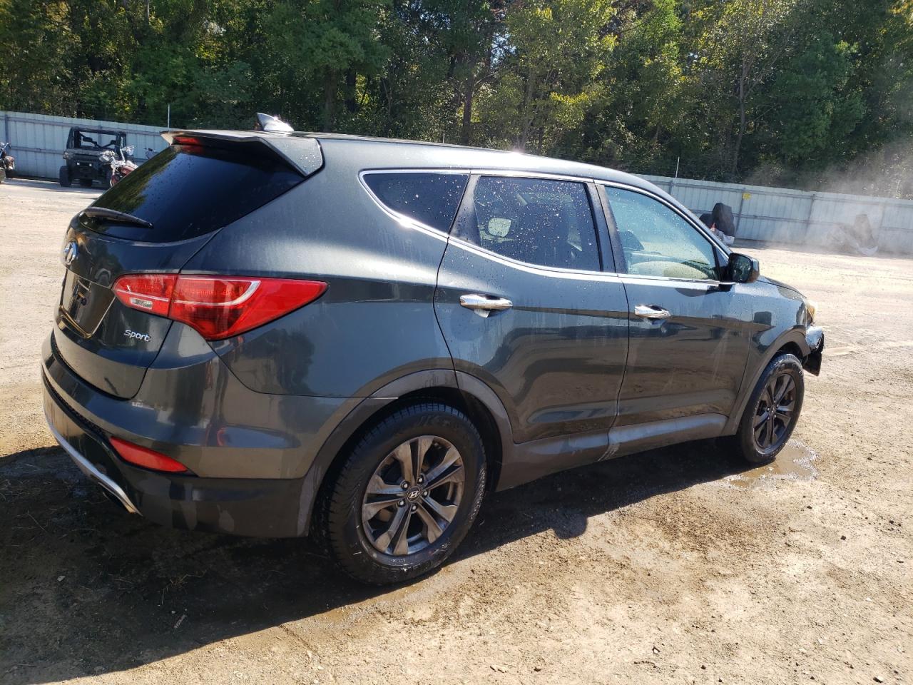 2013 Hyundai Santa Fe - Image 3