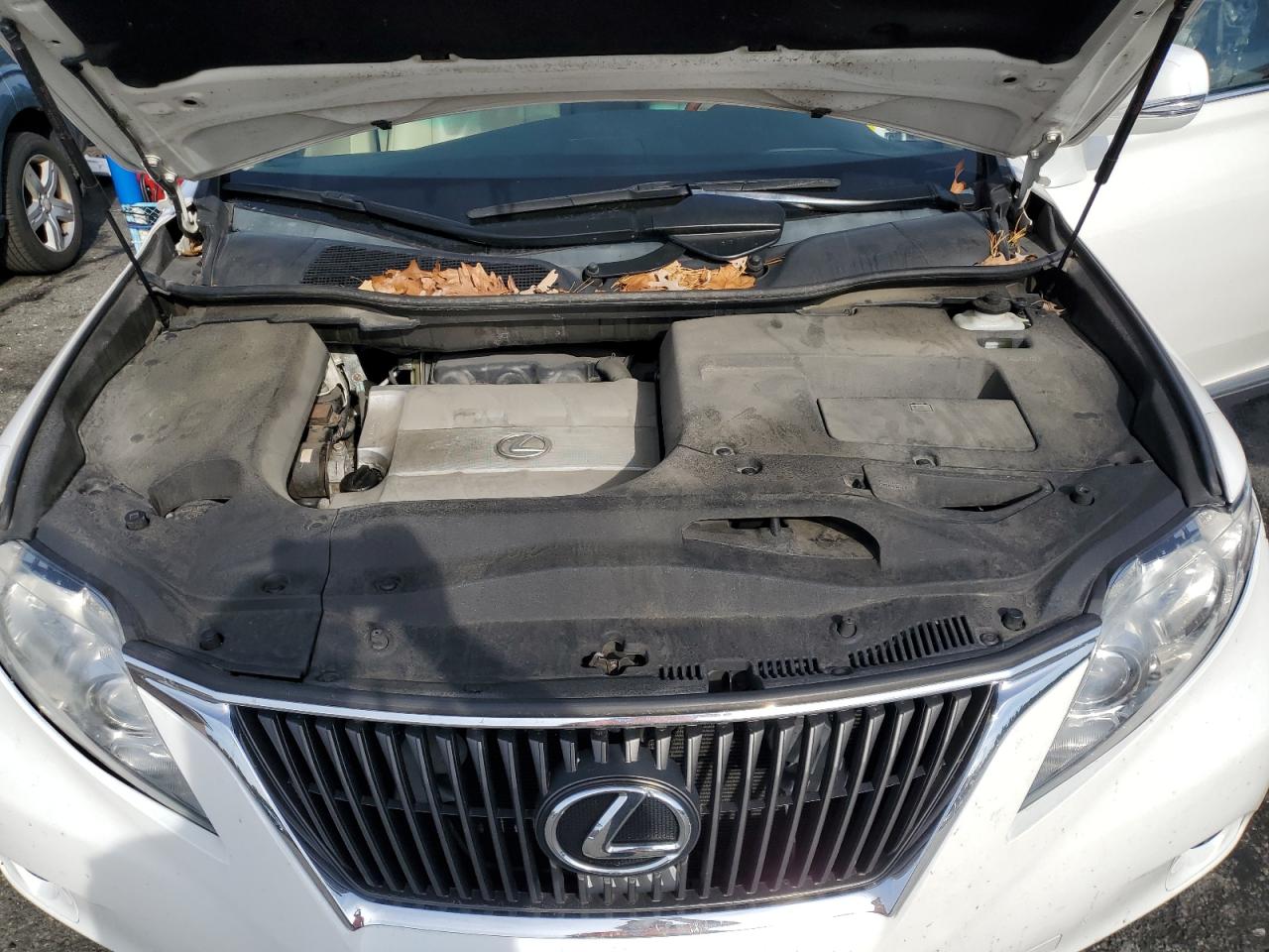 2010 Lexus RX - Image 12