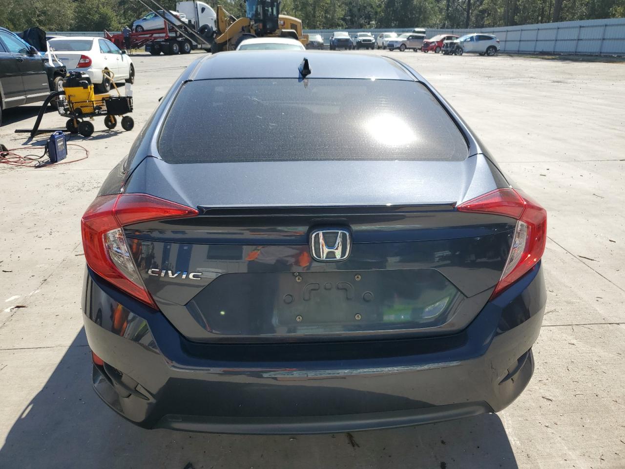 2018 Honda Civic Ex VIN: JHMFC1F32JX002171 Lot: 74098494