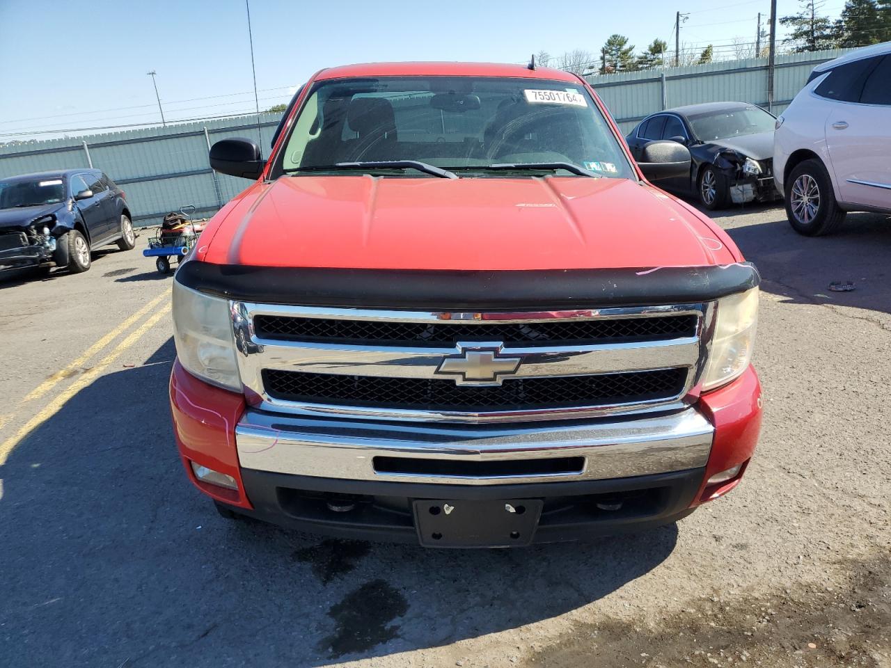 2009 Chevrolet Silverado - Image 5