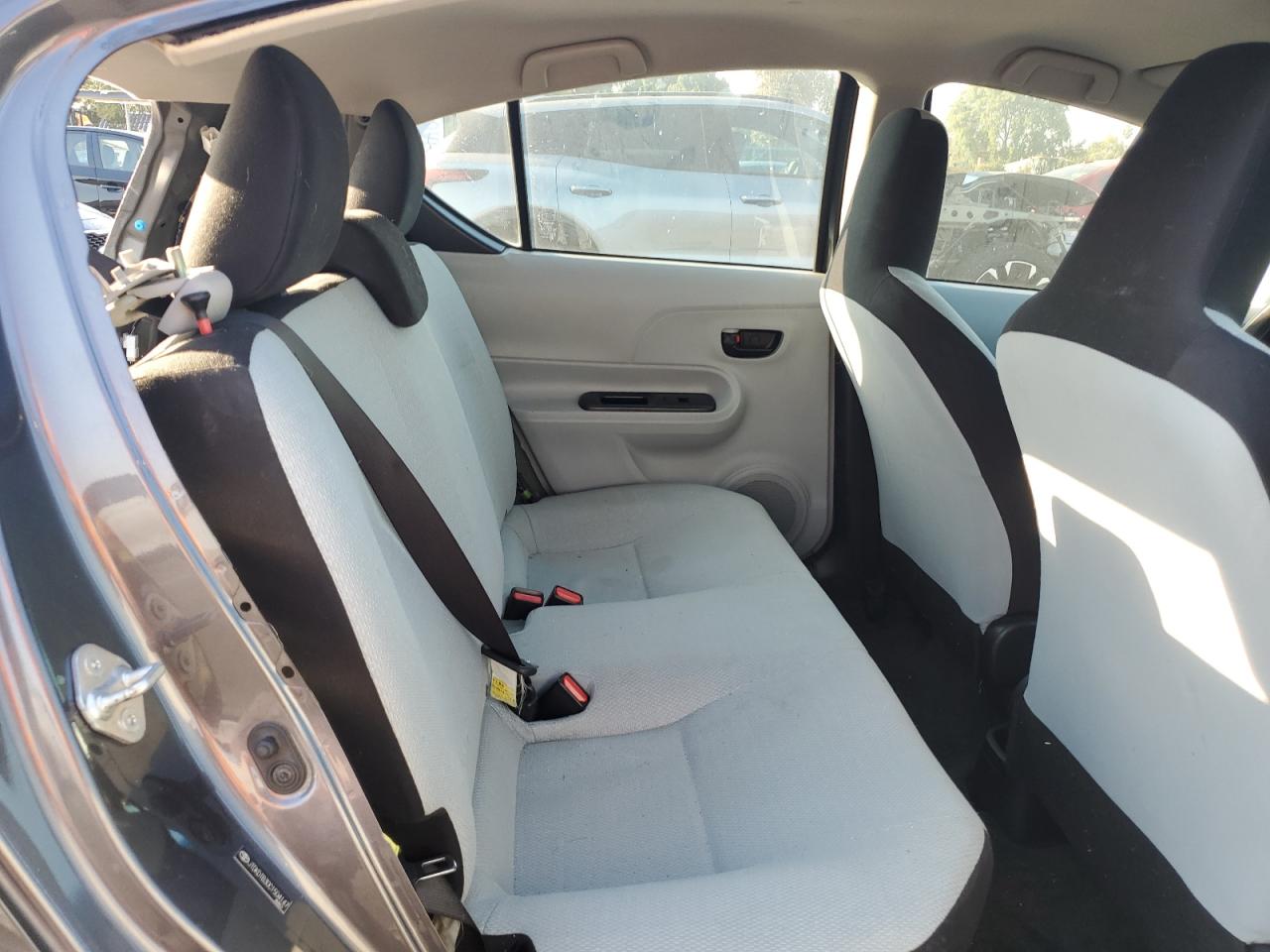 JTDKDTB30C1504147 2012 Toyota Prius C