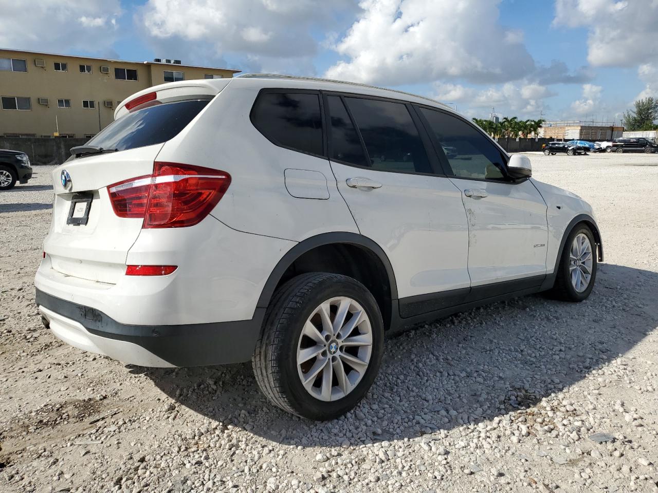 5UXWZ7C56H0U46129 2017 BMW X3 Sdrive28I