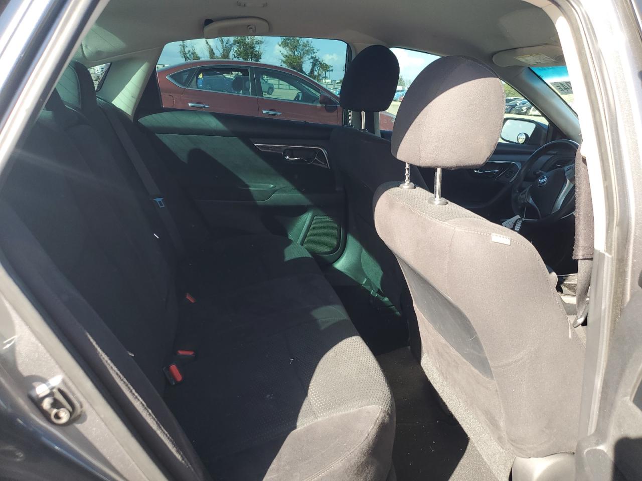 2014 Nissan Altima - Image 10
