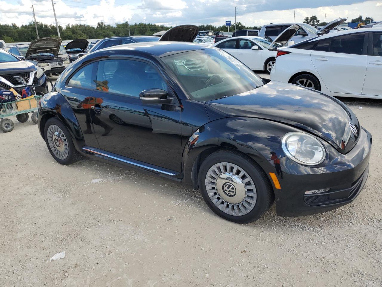 2014 Volkswagen Beetle VIN: 3VWJ17AT2EM637489 Lot: 74013144