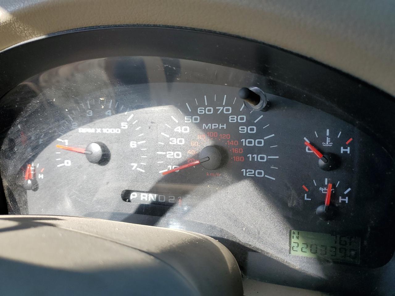 2005 Ford F-150 - Image 9