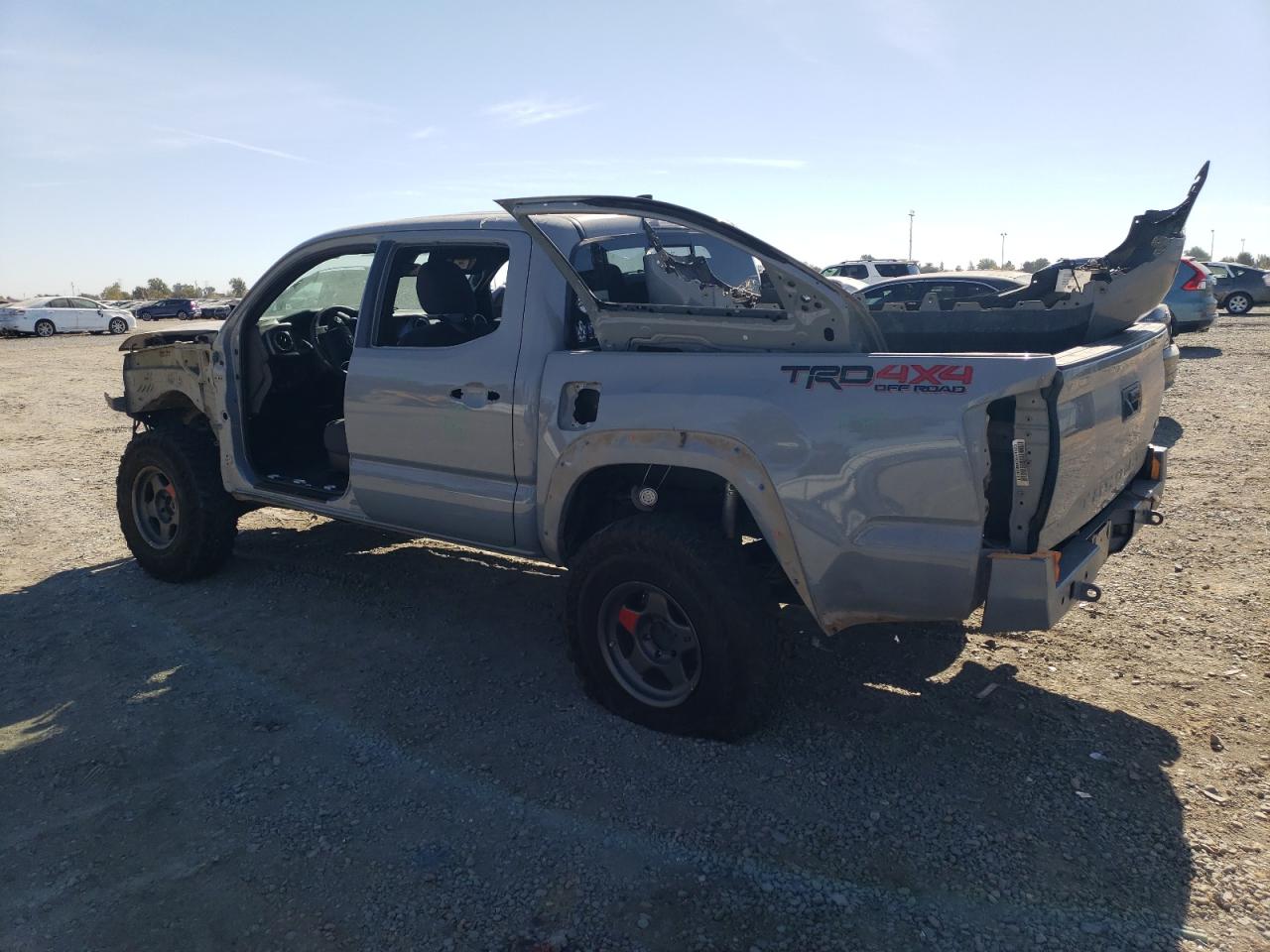 2019 Toyota Tacoma - Image 2