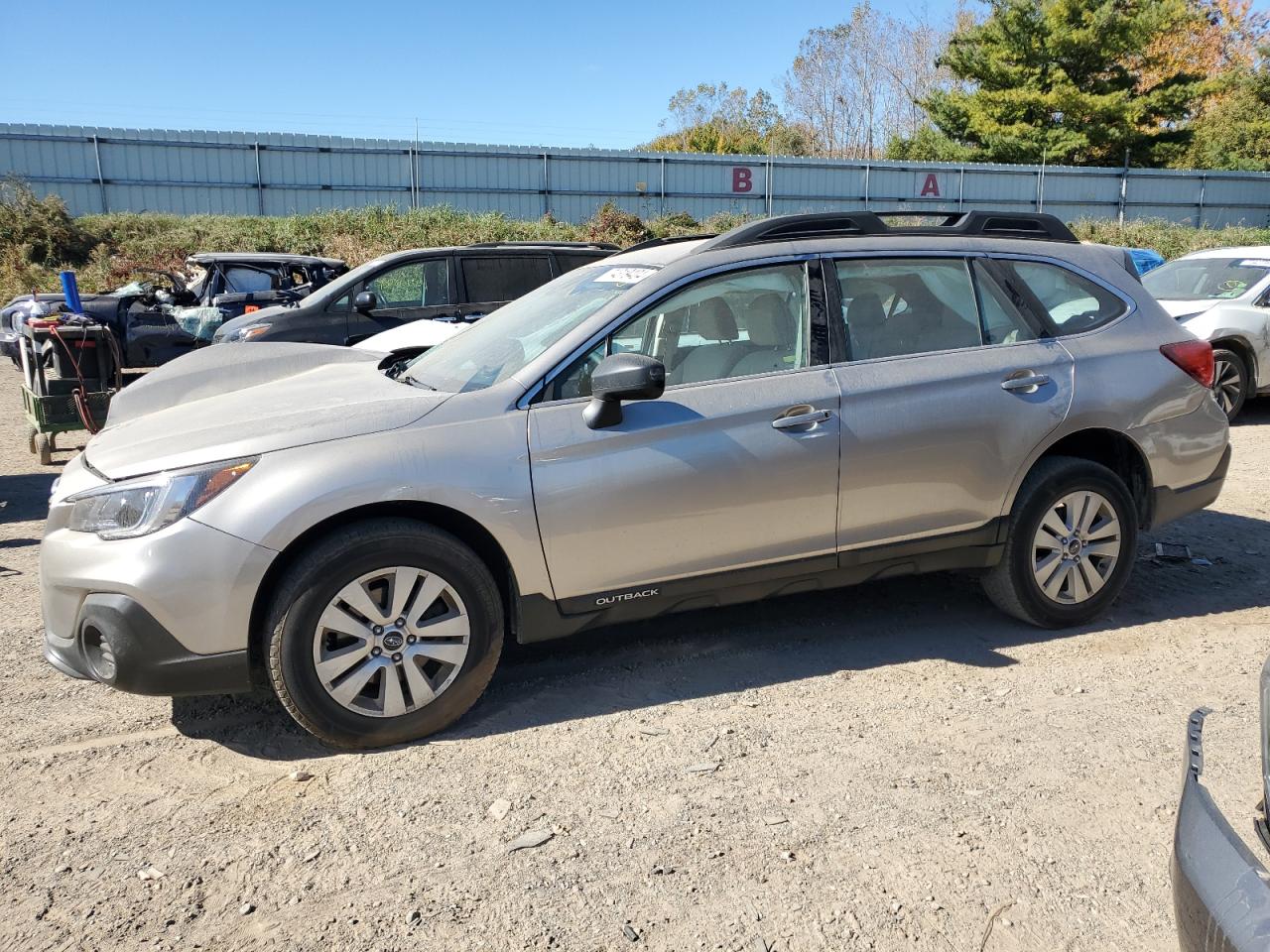 4S4BSAAC7J3260960 2018 Subaru Outback 2.5I