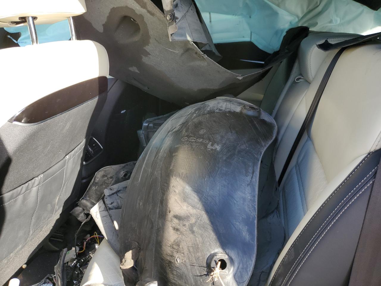 2017 Kia Sorento - Image 14